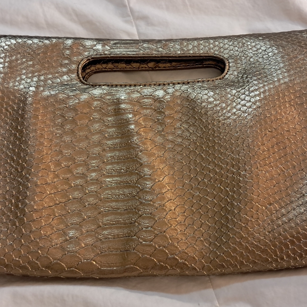 New With Tags Francesca's Elegant Gold Clutch Bag - Picture 3 of 7